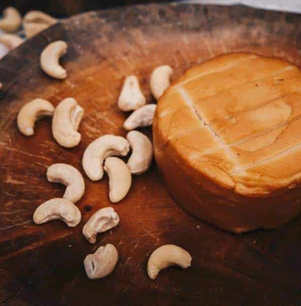 quevana vegan cashew cheese smoked style