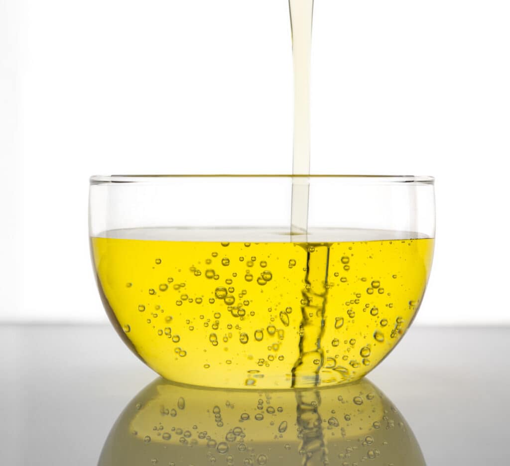 A bowl with algae oil