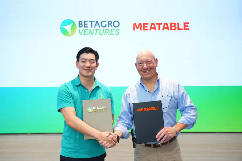 (L) Chayadhorn Taepaisitphongse, Managing Director of Betagro Ventures and Jeff "Trip" Tripician, CEO of Meatable