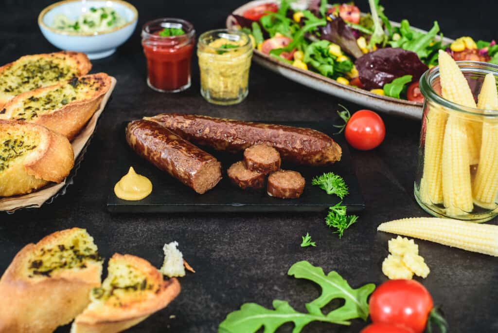 Wheaty rote bratwurst zubereitet 48