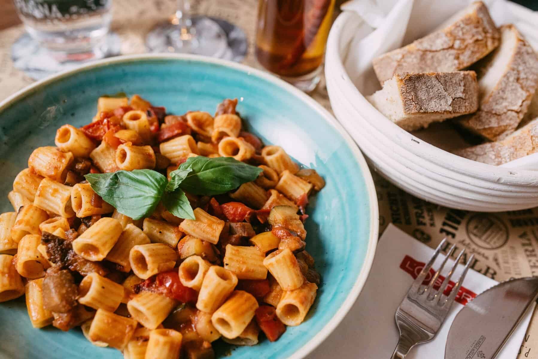 © l'osteria maccheronicine