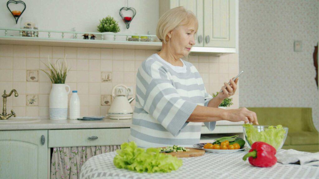 Planetary Health Diet kann zu besserer Herz-Kreislauf-Gesundheit bei postmenopausalen Frauen beitragen - vegconomist: Das vegane Wirtschaftsmagazin