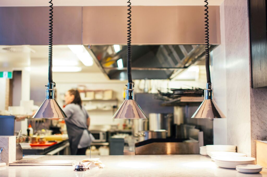 How Large-Scale Caterers Can Cut Costs and Carbon – vegconomist