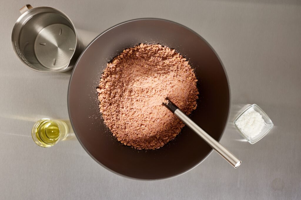 The Veggiecus blend “Base Red”: simply mix with salt, water and oil – perfect for all minced-style applications.
